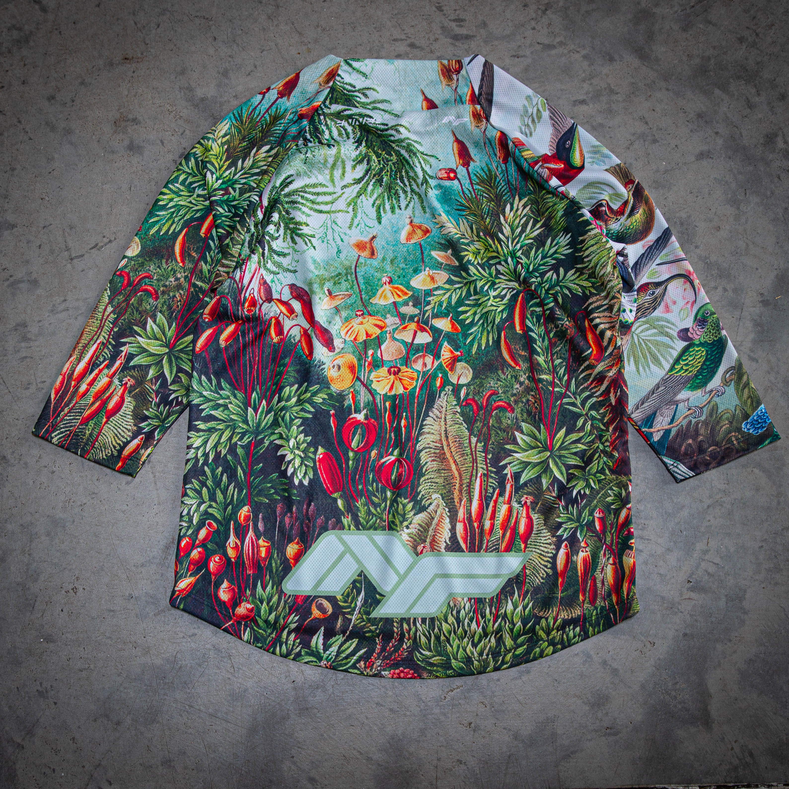 NF QuikStrike No.36 (Animal Camo - Birds)