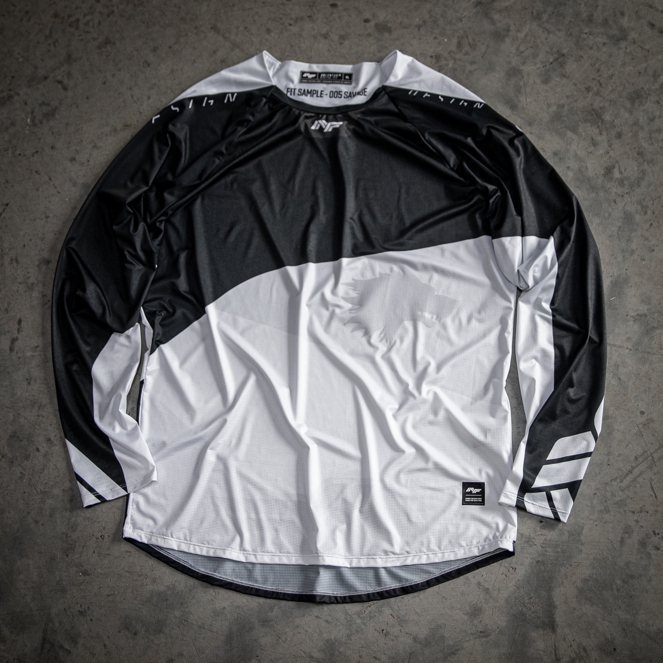 NF - QuikStrike No.39 ('21 FLOWWOLF)