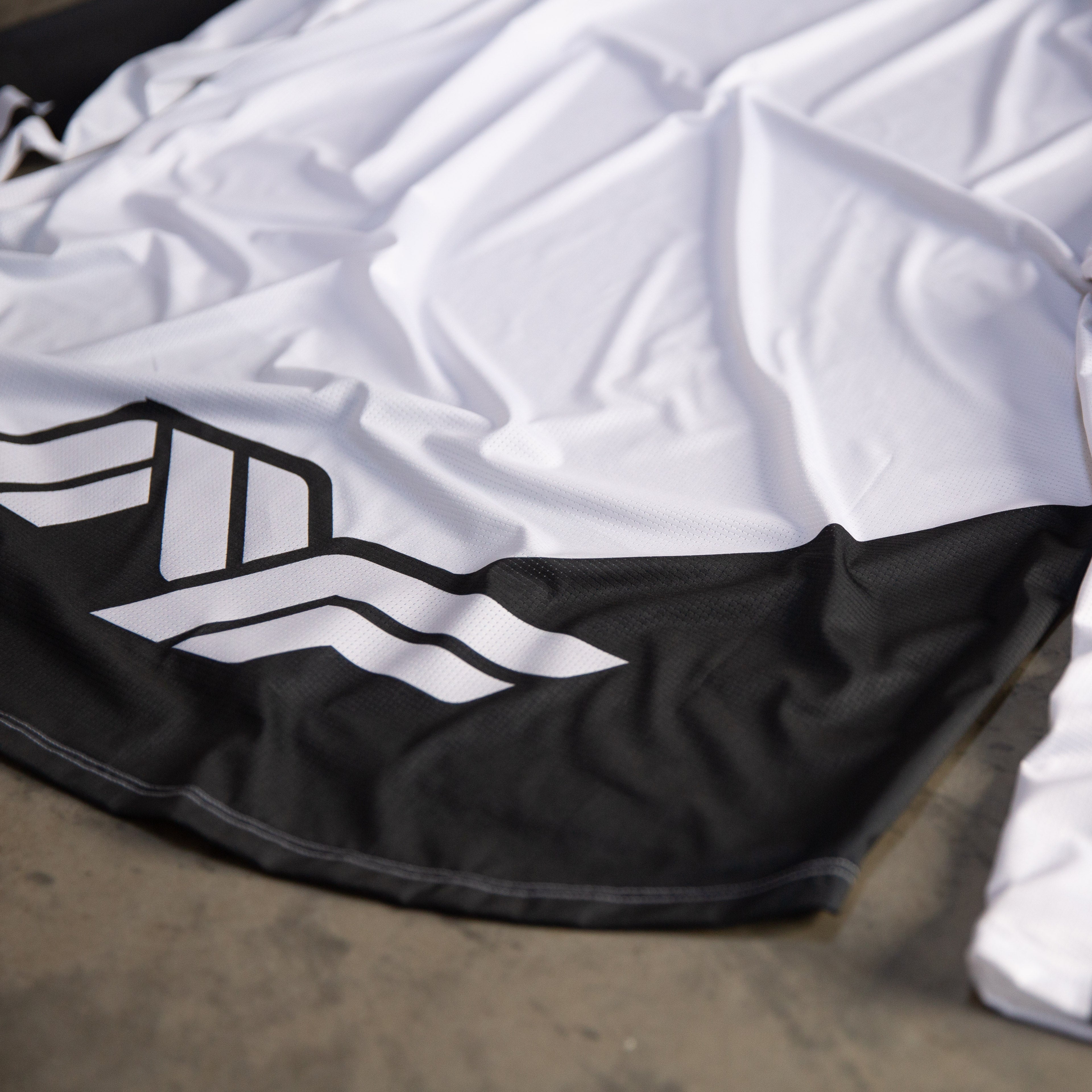 NF - QuikStrike No.39 ('21 FLOWWOLF)