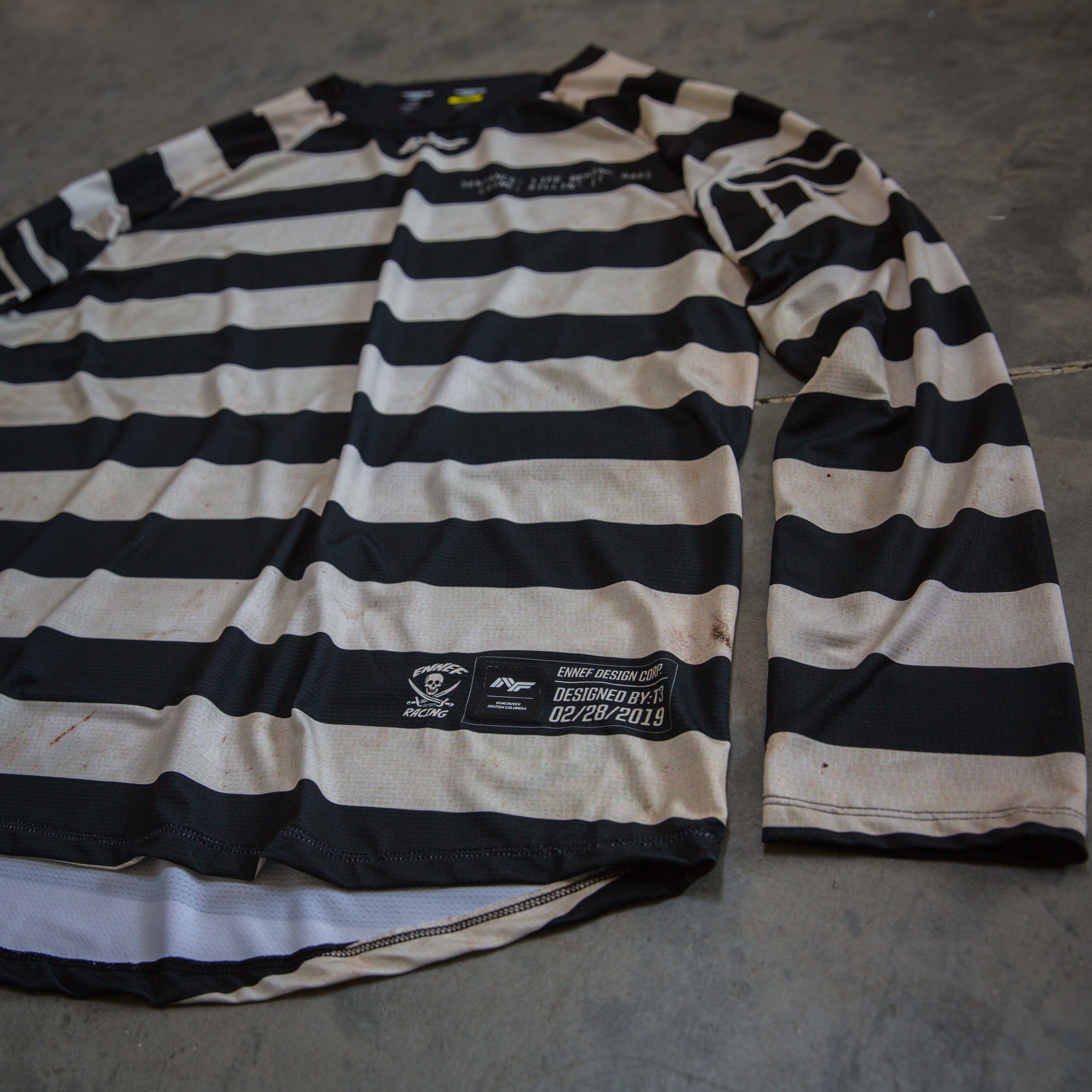 NF - Quikstrike No.25 (Jailbird)