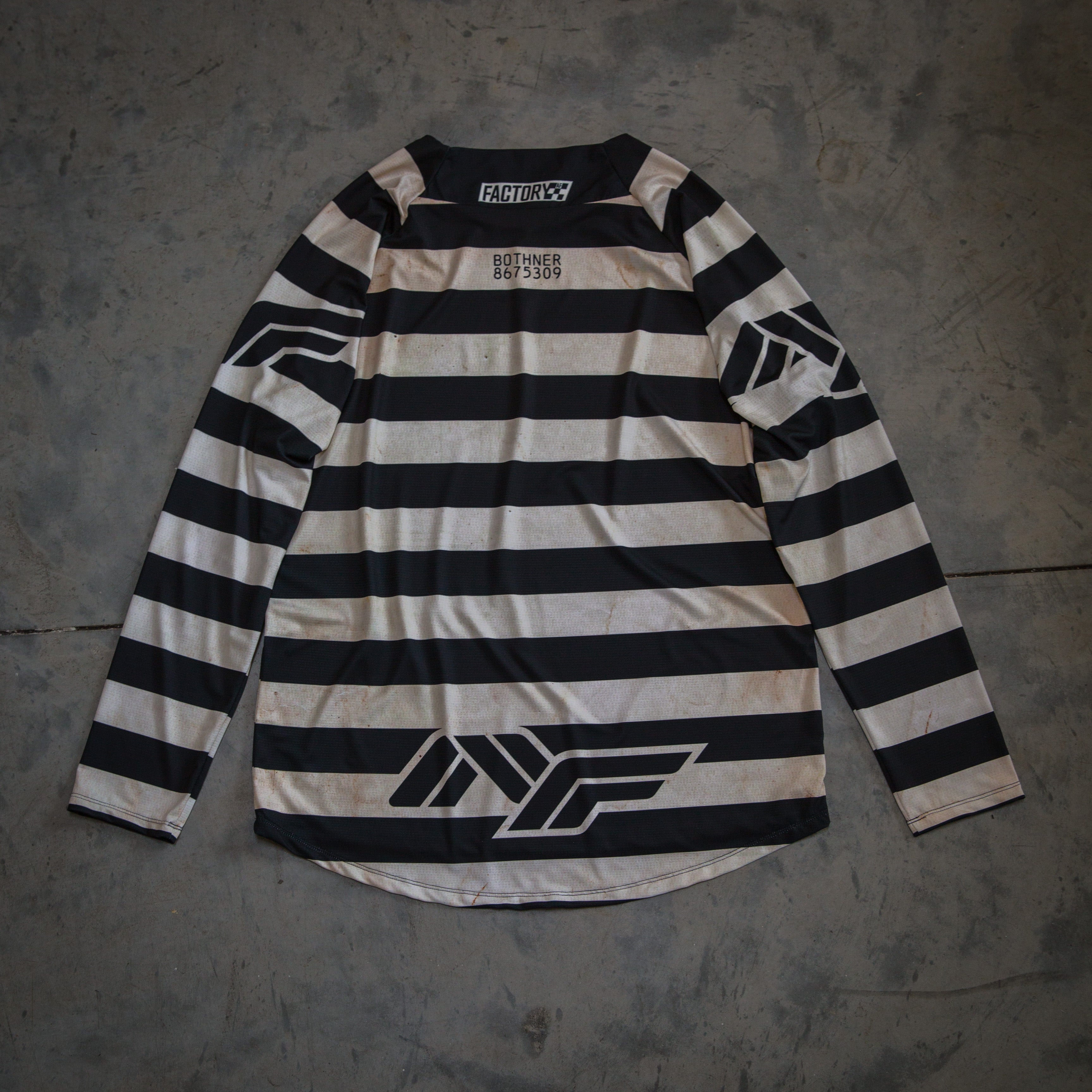 NF - Quikstrike No.25 (Jailbird)