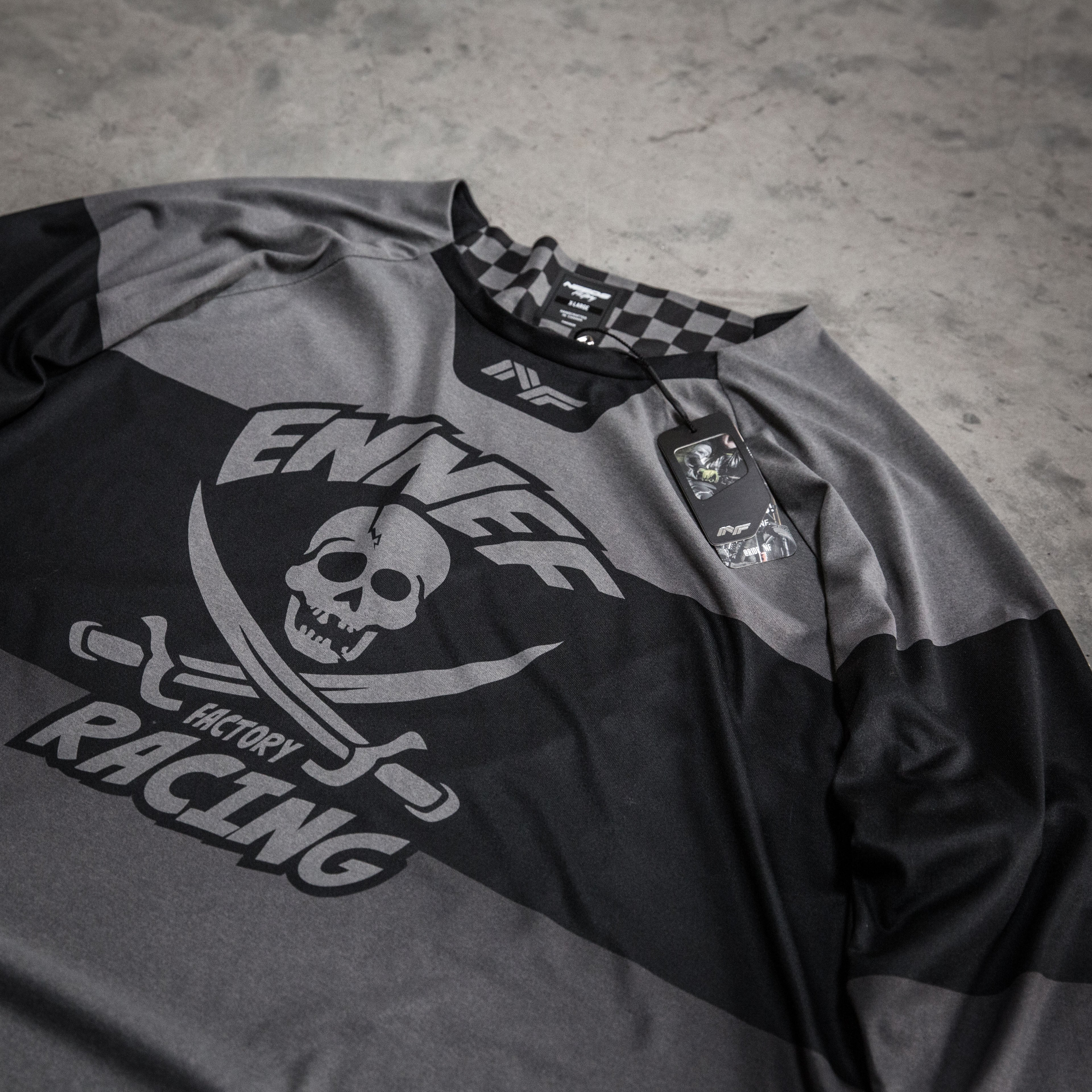 NF - Quikstrike No.26 (HOCKEY TUFF)