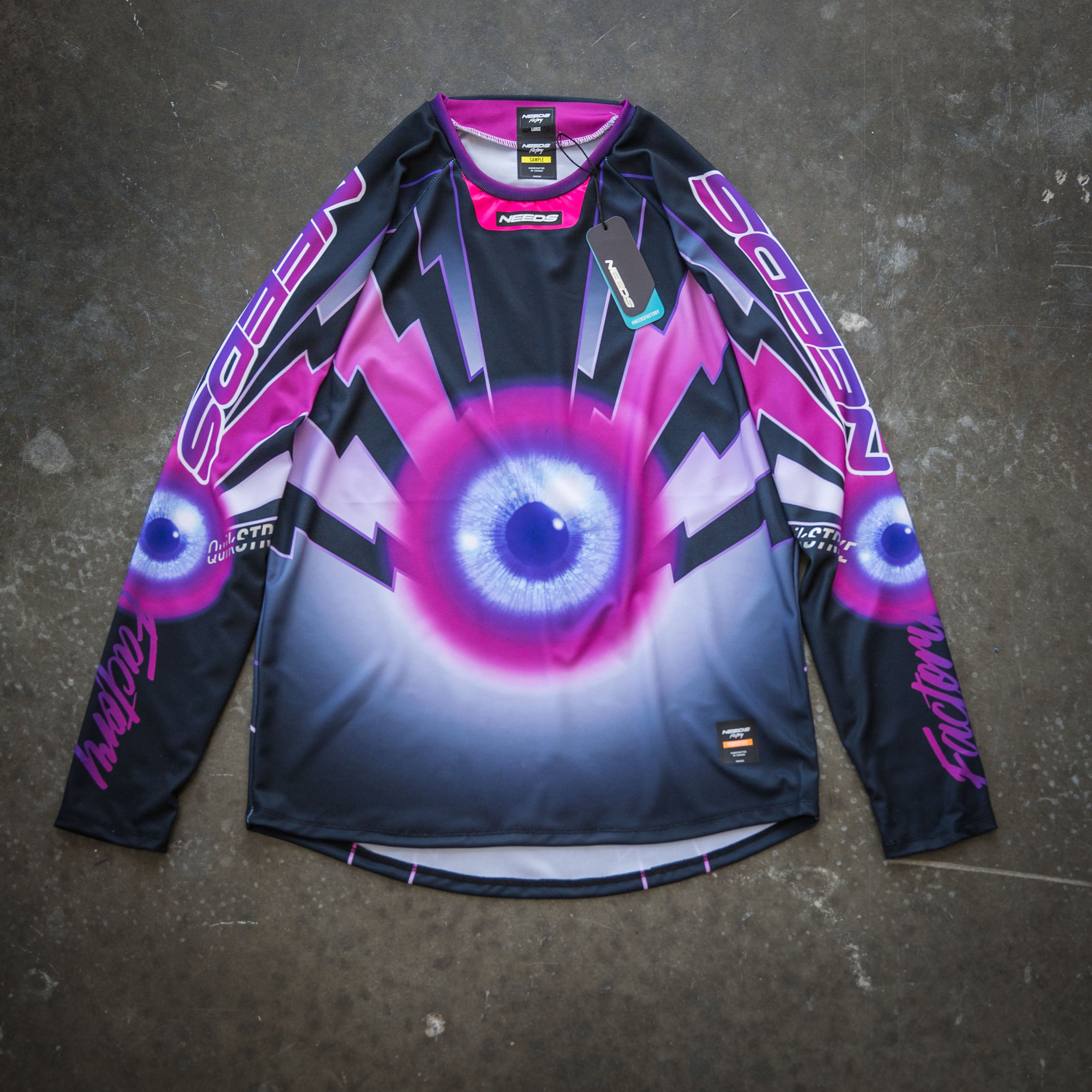 Needs QuikStrike No.18 (Third Eye)