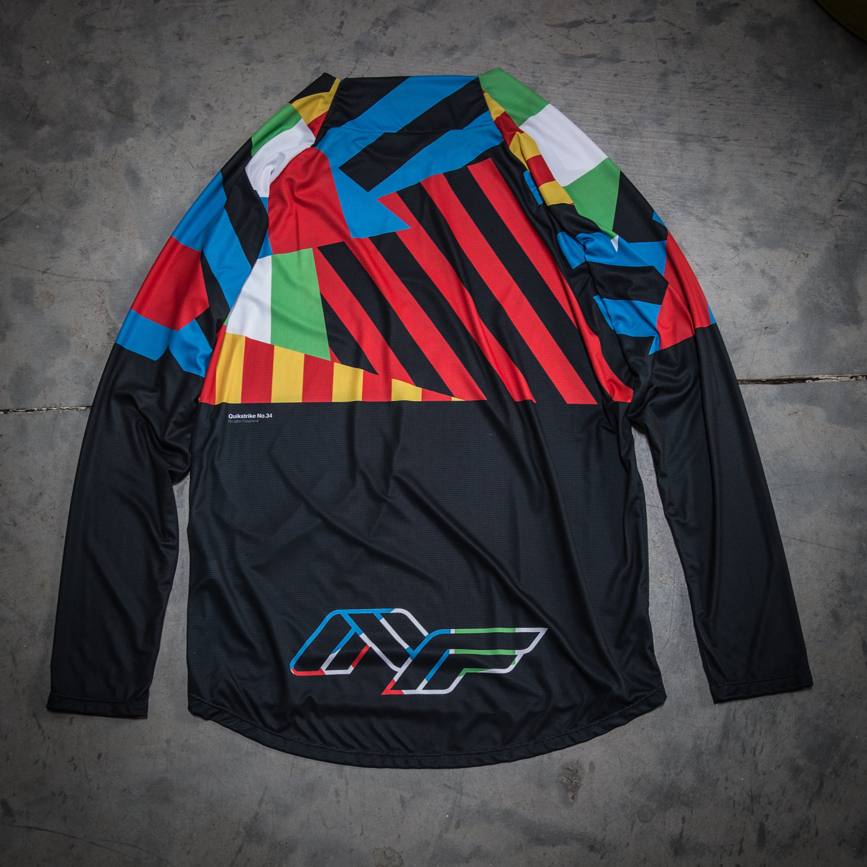 NF X Douglas Coupland - Quikstrike No.34 (Razzle Dazzle)