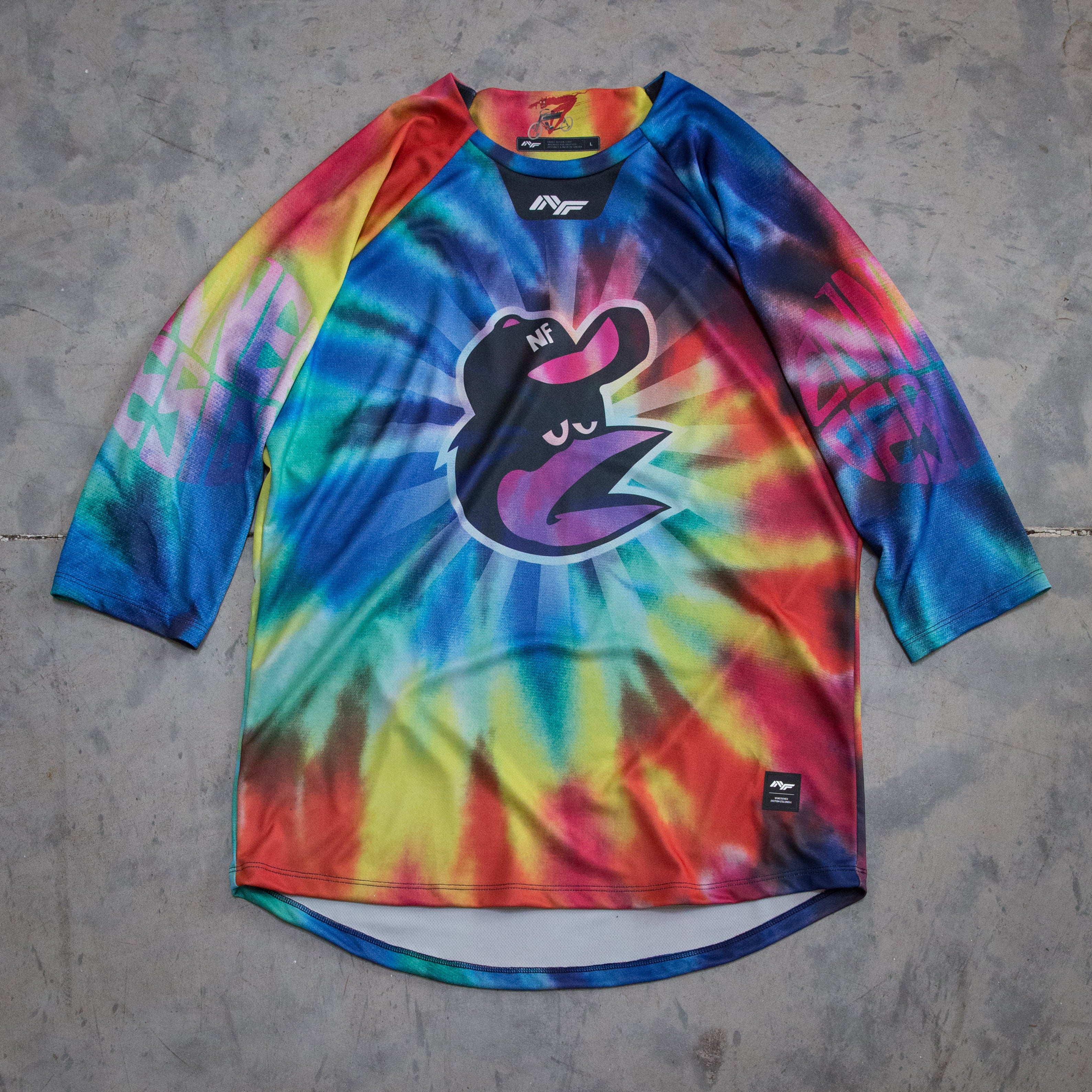 NF - Quikstrike No.31 (Trippy Hippy)